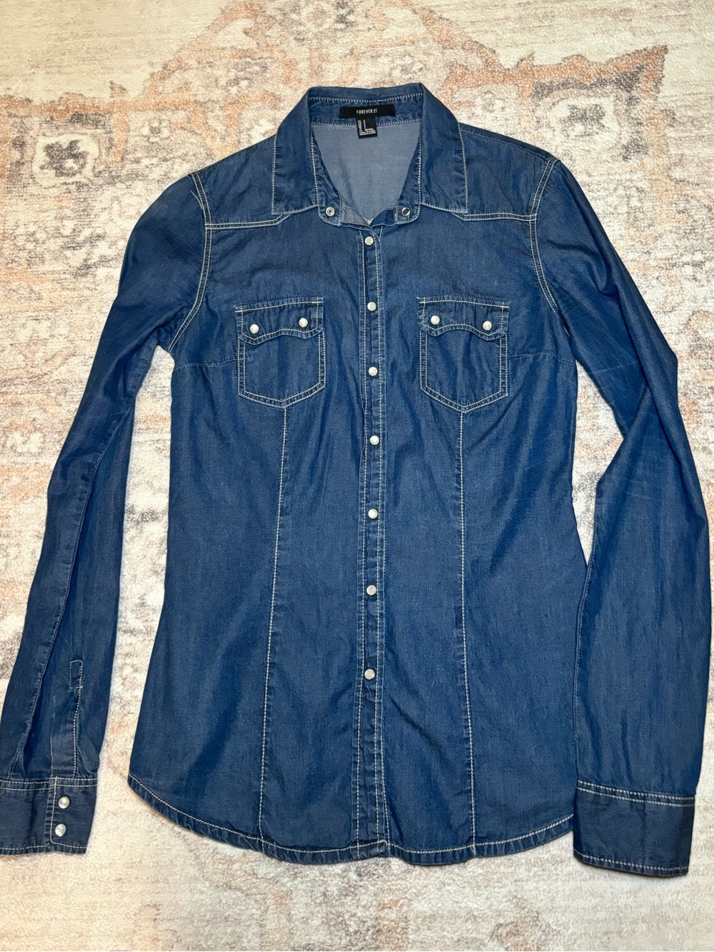 Forever 21 Women's Lightweight Soft Denim Blouse 100% Cotton Long Sleeve Size S